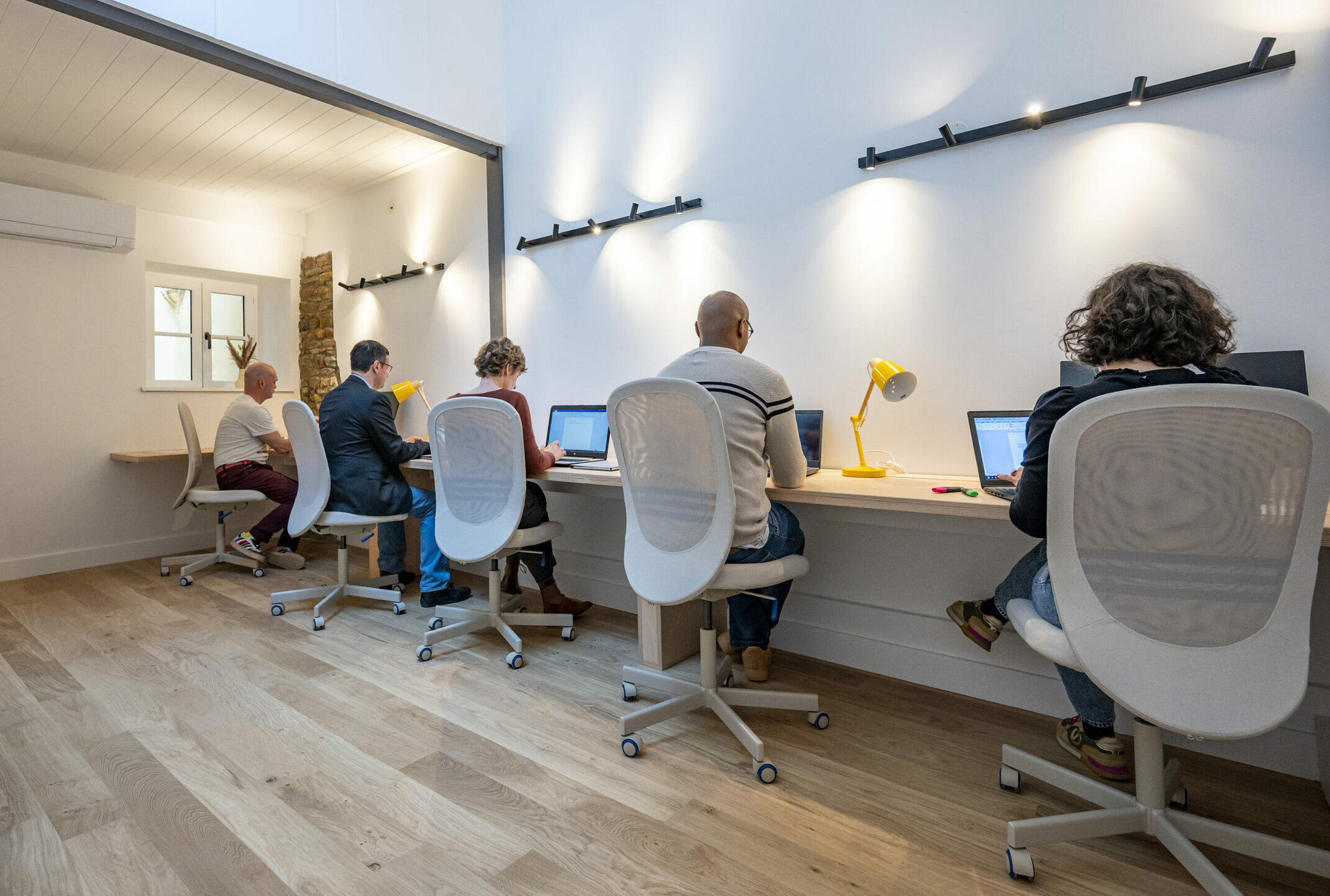 Location de bureau opéré au Coworking des Gones